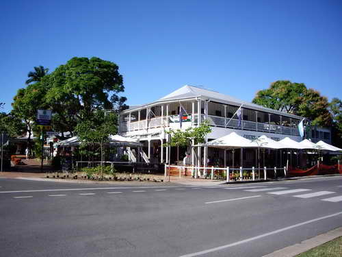pub-port-douglas pub-port-douglas